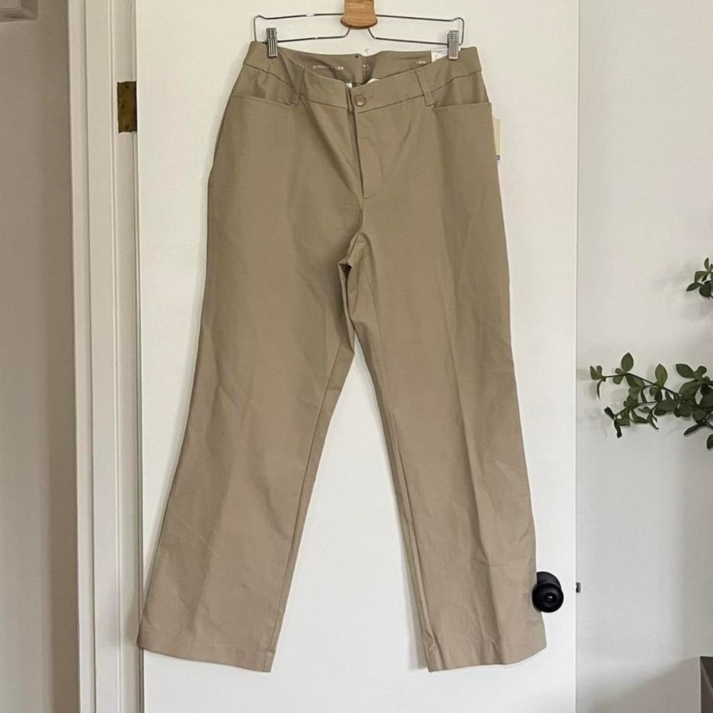 St. John's Bay Khaki Straight-Leg Pants – Women's 16W / Mid-Rise / Easy Fit